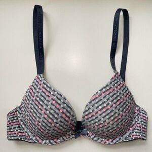 Plunge Polka Dot Push Up Bra by Victoria’s Secret size 32A